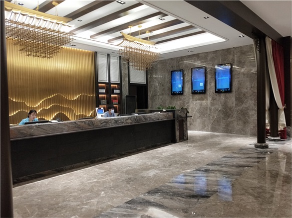 解除紙質(zhì)廣告痛點，電梯投放信息發(fā)布廣告機特點介紹！ 